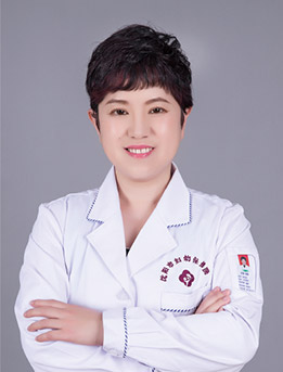 张莉.jpg